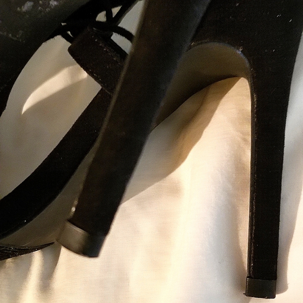Suede lace up heels - Picture 8 of 8